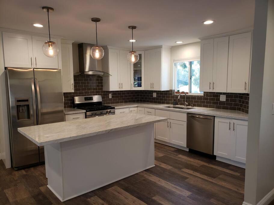Bouganvilla 4-Bedroom, 2-Baths, Single Family House Thousand Oaks Exterior foto